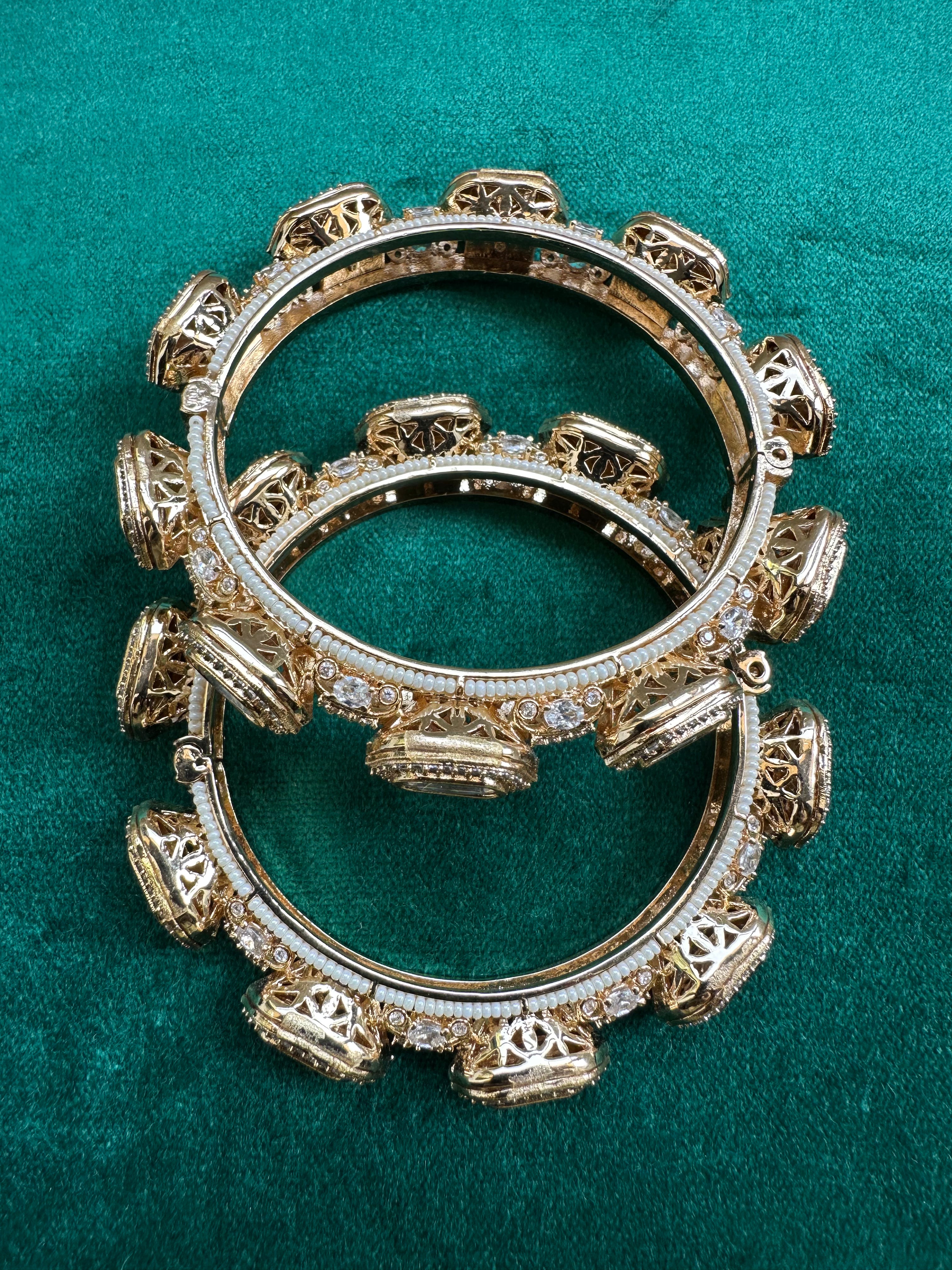 Nayra Bangles